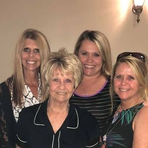 Meet your Posher, Gina